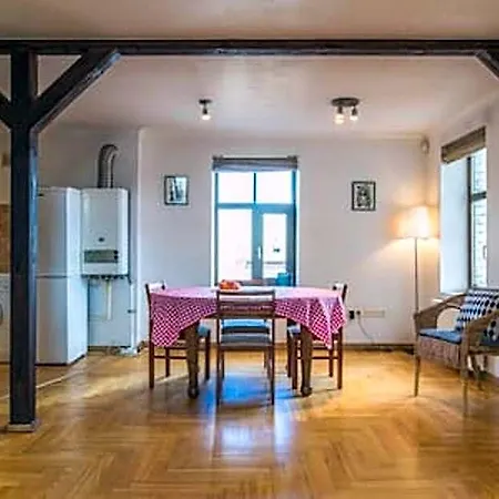 Old Romantic Loft * Riga
