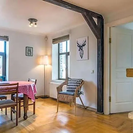아파트 Old Romantic Loft