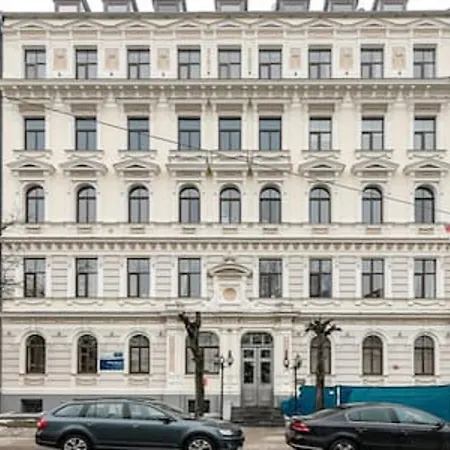 Old Romantic Loft 아파트