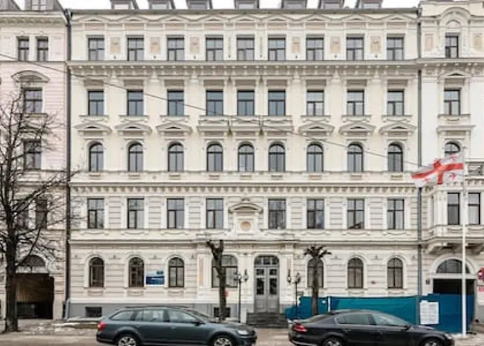 Old Romantic Loft Apartment