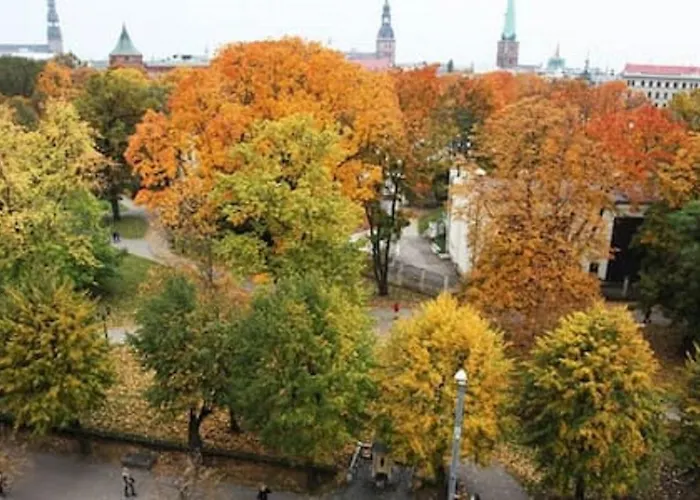 Old Romantic Loft Апартаменты