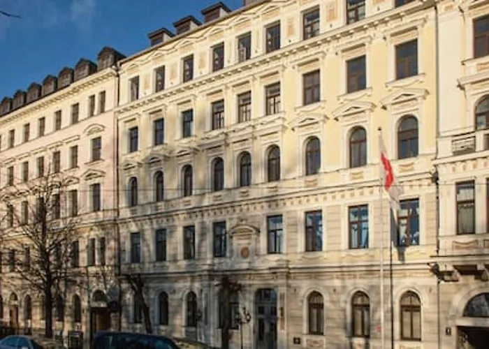 Old Romantic Loft Апартаменты *