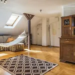 Old Romantic Loft ריגה